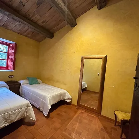 Hotel Fuer 9 Personen Und 1 Kind In Lapido, Galicien Binnenland Von Galicien
